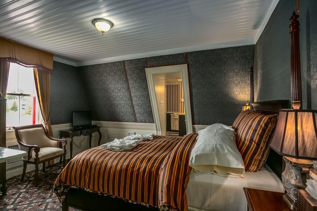 George House Heritage Bed And Breakfast Dildo Luaran gambar