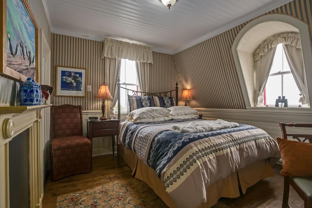 George House Heritage Bed And Breakfast Dildo Luaran gambar