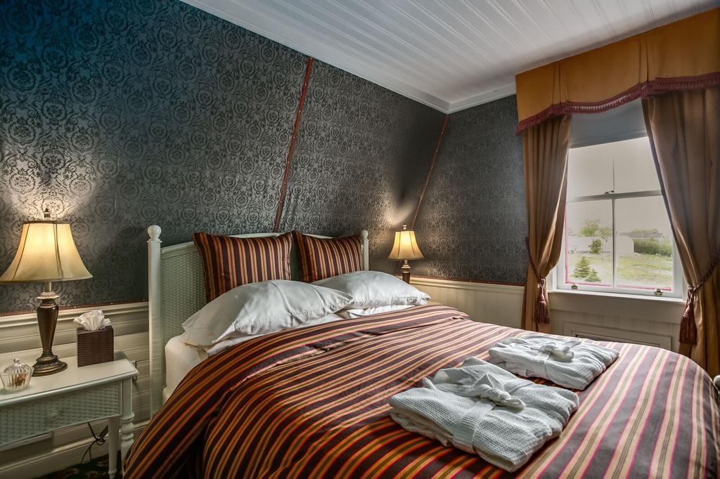 George House Heritage Bed And Breakfast Dildo Luaran gambar