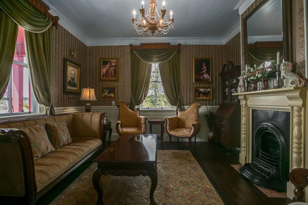 George House Heritage Bed And Breakfast Dildo Luaran gambar